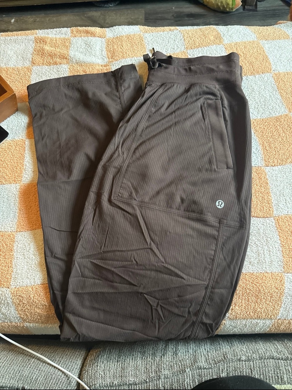 lululemon athletica Women's Brown Track Jogger Pants